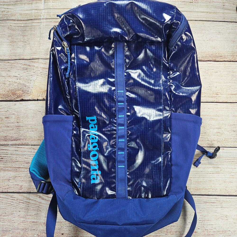 Patagonia Black Hole Blue Backpack Shiny Ripstop Hiking Travel *Broken Zippers
